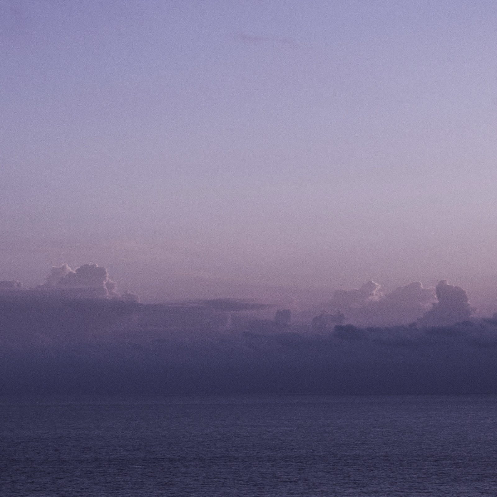 Ain° — Latitudes